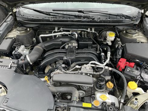 Used 2021 Subaru Outback Premium AWD/4WD image 41