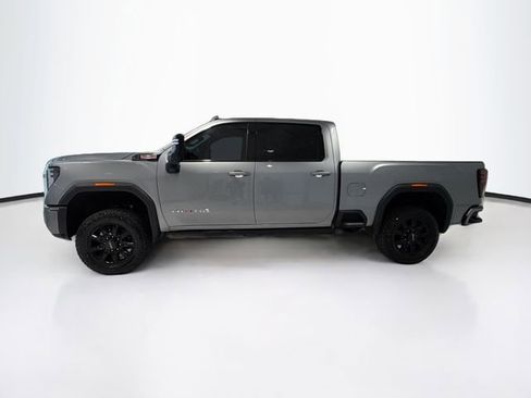 Used 2025 GMC Sierra 3500 AT4 w/ AT4 Premium Plus Package AWD/4WD image 4