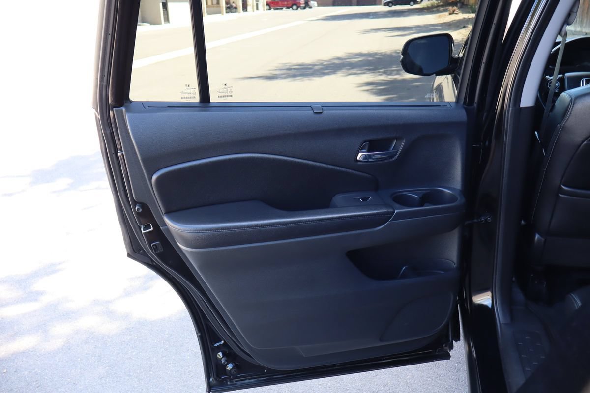 Used 2016 Honda Pilot Touring image 26
