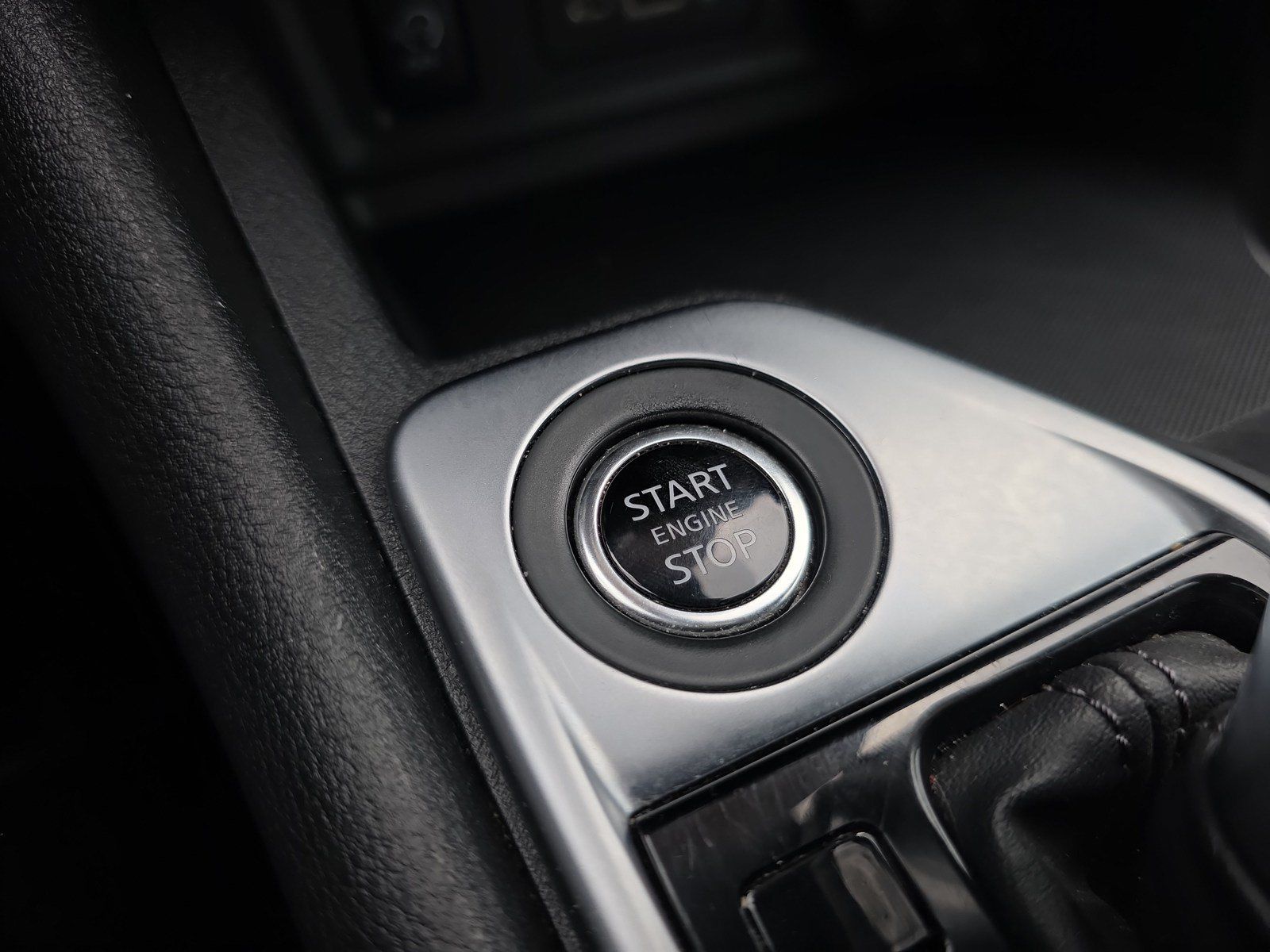 Used 2024 Nissan Sentra SV FWD image 30