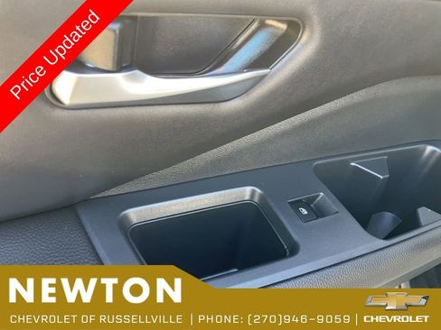 Used 2025 Nissan Pathfinder SL AWD/4WD image 49