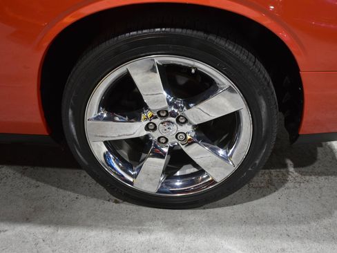 Used 2009 Dodge Challenger R/T RWD image 45