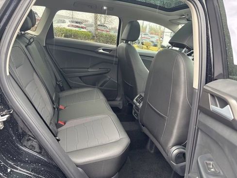 New 2025 Volkswagen Taos SE AWD/4WD image 22