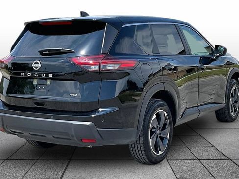 Used 2025 Nissan Rogue SV AWD/4WD image 12
