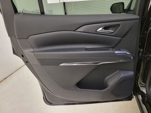 New 2026 Chevrolet Traverse Z71 w/ Driver Confidence Package image 44