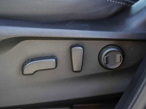 Used 2020 Subaru Forester Premium image 18