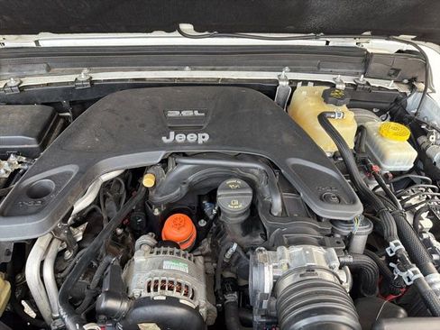 Used 2018 Jeep Wrangler Unlimited Sport image 36