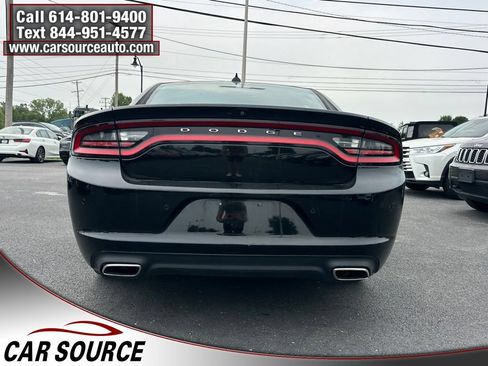 Used 2023 Dodge Charger SXT RWD image 4