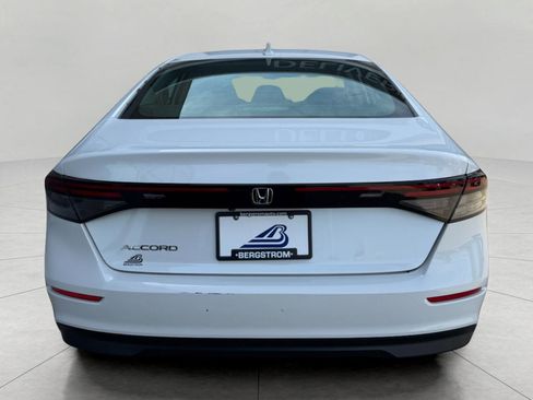 Used 2023 Honda Accord EX image 10
