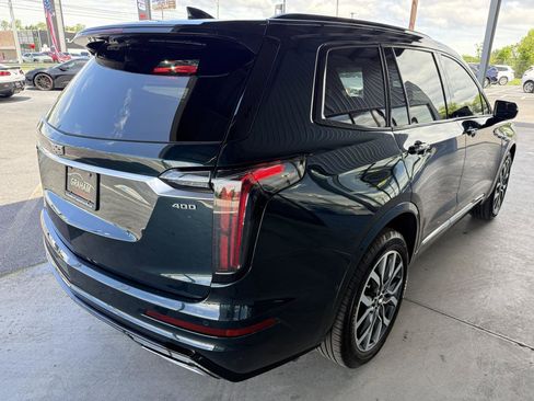 Used 2024 Cadillac XT6 Sport w/ Technology Package AWD/4WD image 4