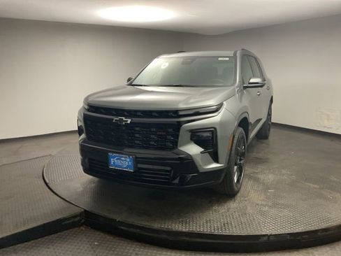 New 2026 Chevrolet Traverse RS w/ LPO, Floor Liner Package image 3