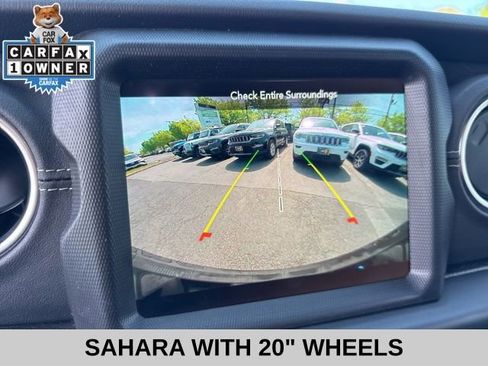 Used 2023 Jeep Wrangler Unlimited Sahara w/ Cold Weather Group AWD/4WD image 12