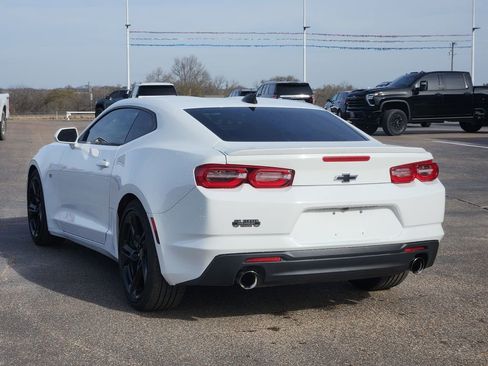 Used 2021 Chevrolet Camaro LT w/ Technology Package image 7