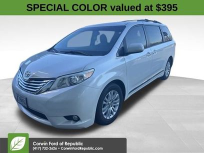 Used 2017 Toyota Sienna XLE Premium