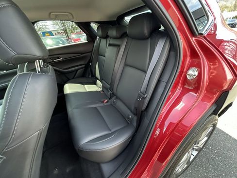 Used 2023 MAZDA CX-30 AWD 2.5 S w/ Select Package image 23