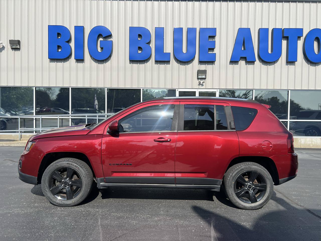 Used 2015 Jeep Compass High Altitude AWD/4WD image 2