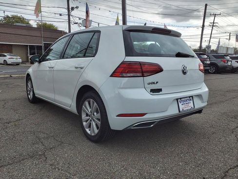 Used 2021 Volkswagen Golf 4-Door image 4