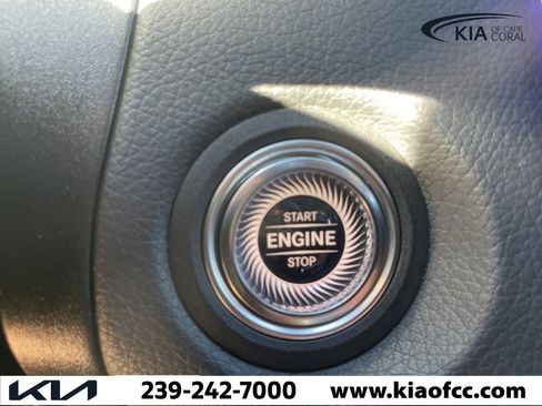 Used 2022 Mercedes-Benz GLC 300 4MATIC image 27