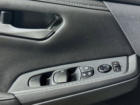 Certified 2025 Nissan Sentra SV w/ All-Weather Package image 16