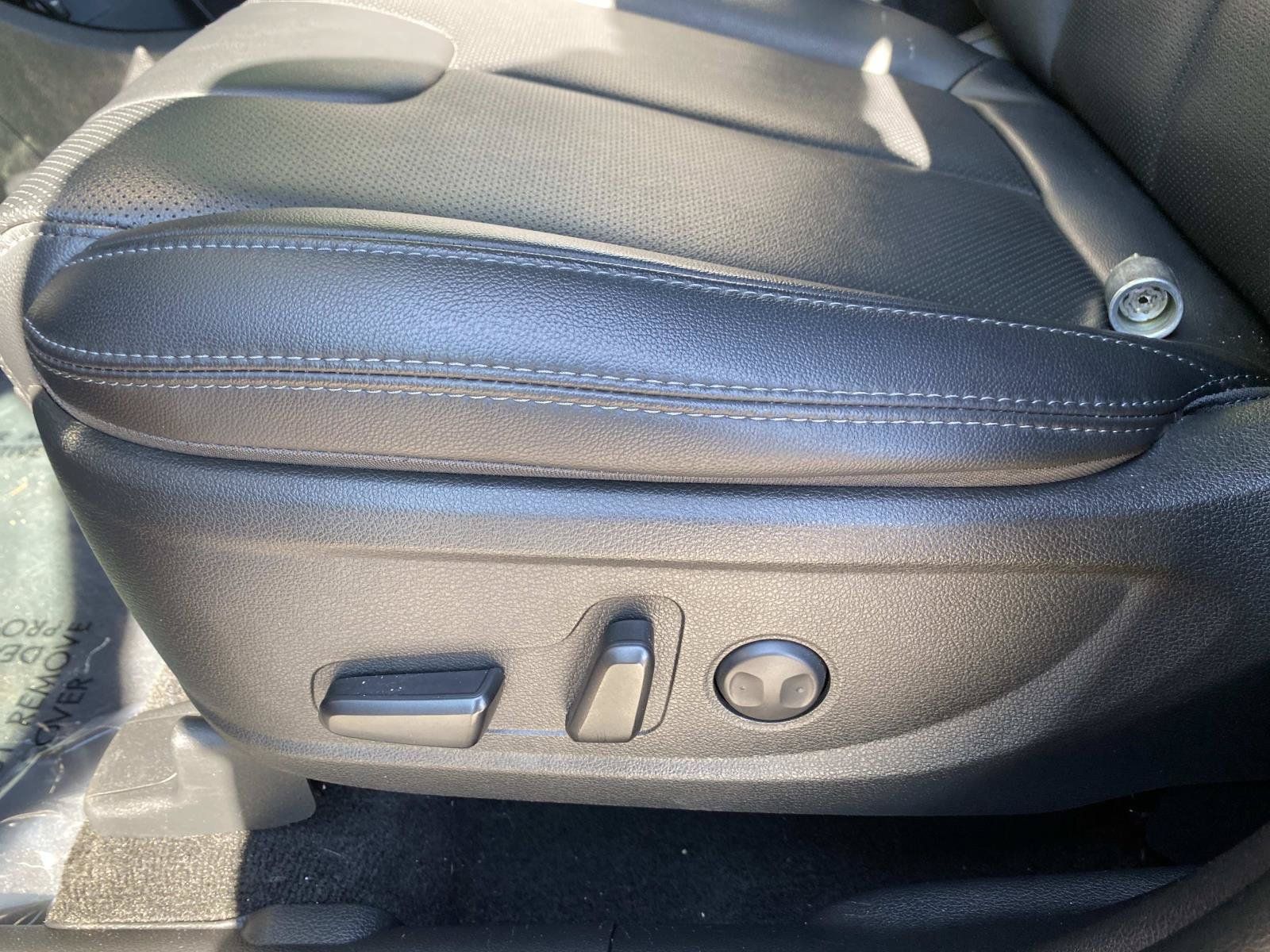 Used 2023 Hyundai Santa Fe SEL w/ Premium Package AWD/4WD image 24
