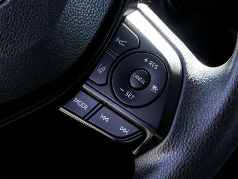Certified 2024 Toyota RAV4 XLE AWD/4WD image 34