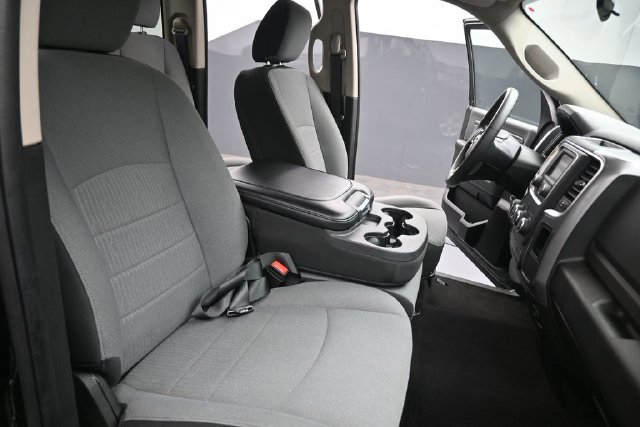 Used 2024 RAM 1500 Classic SLT AWD/4WD image 14