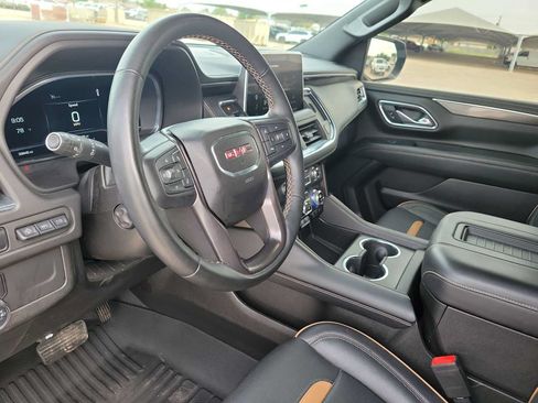 Used 2023 GMC Yukon AT4 w/ AT4 Premium Package AWD/4WD image 10