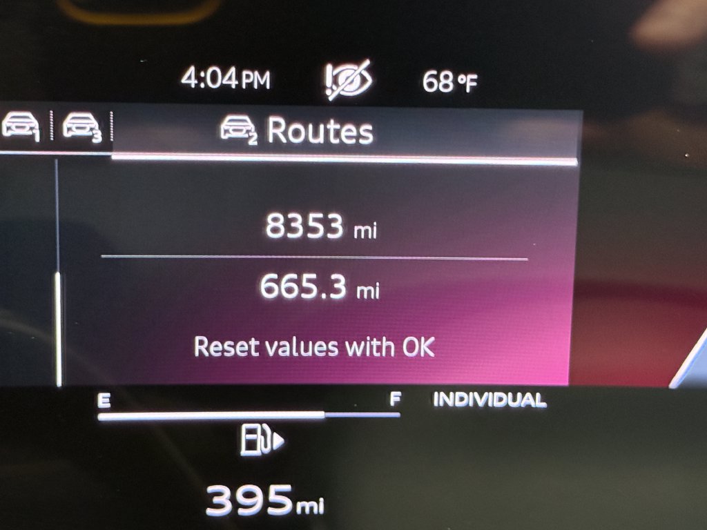 Used 2025 Audi Q5 Premium w/ Convenience Package AWD/4WD image 39
