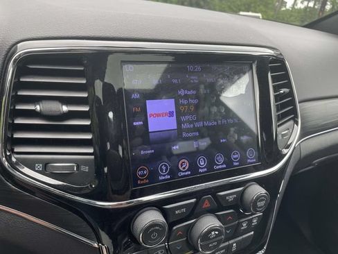 Used 2019 Jeep Grand Cherokee Limited w/ Luxury Group II AWD/4WD image 29