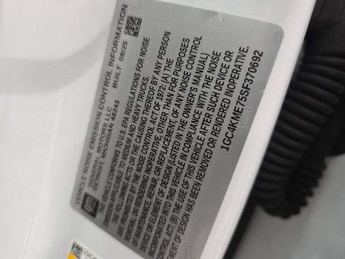Used 2025 Chevrolet Silverado 2500 Custom w/ Custom Value Package AWD/4WD image 18