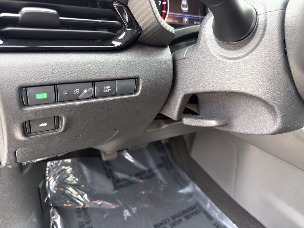 Used 2023 Nissan Sentra SR w/ Trunk Package FWD image 18
