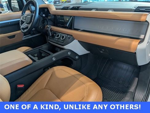 Used 2024 Land Rover Defender 110 S image 15