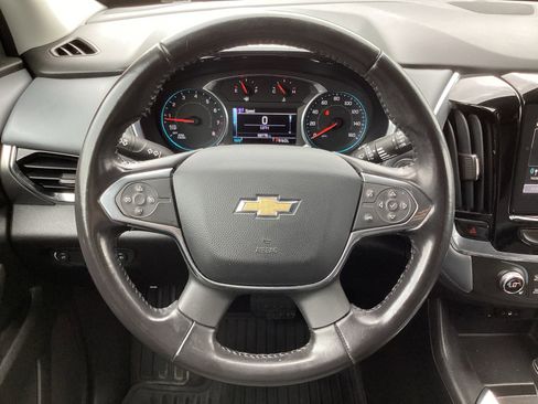 Used 2019 Chevrolet Traverse LT image 18