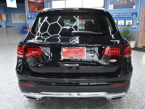 Used 2020 Mercedes-Benz GLC 300 4MATIC w/ Multimedia Package image 4