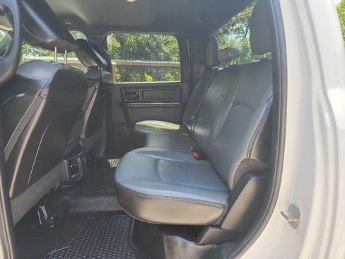 Used 2022 RAM 2500 Tradesman w/ Chrome Appearance Group AWD/4WD image 24