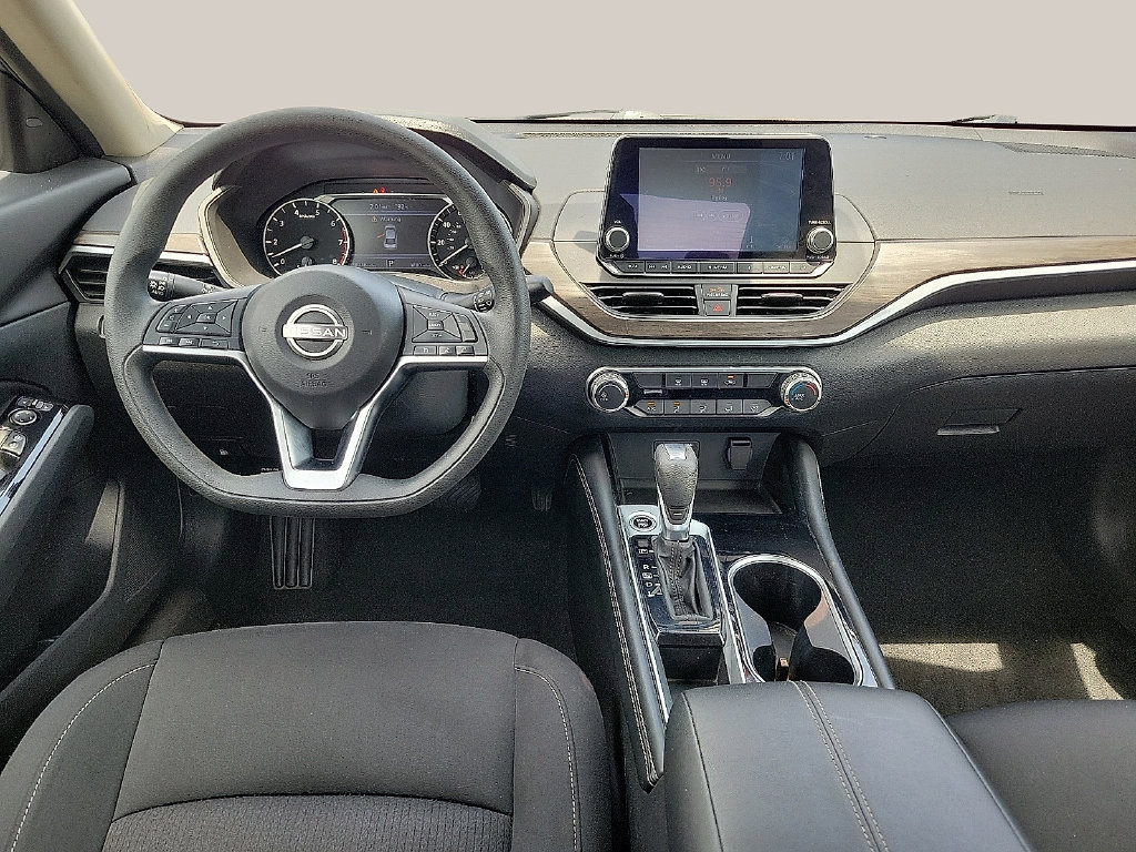 Used 2023 Nissan Altima 2.5 SV FWD image 10