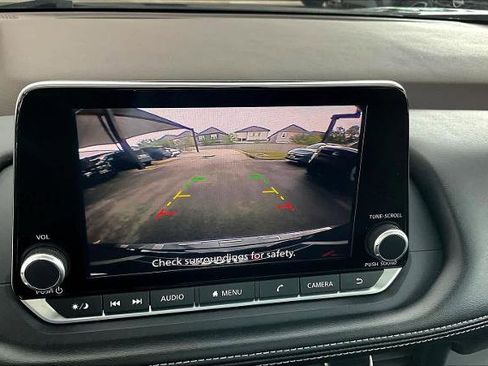 Certified 2023 Nissan Rogue SV image 26