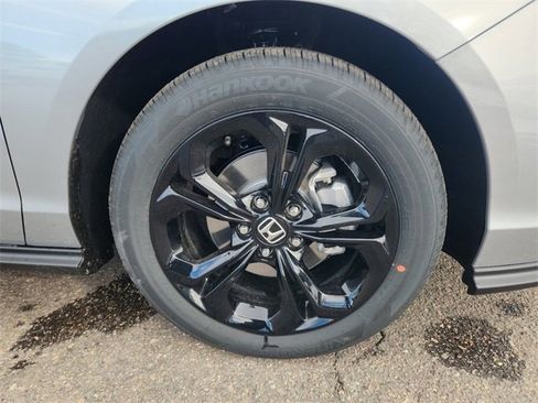 New 2025 Honda Accord SE image 9