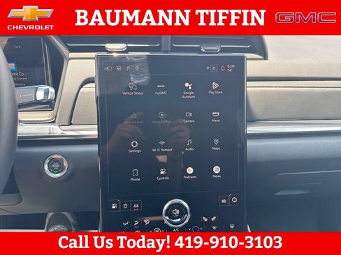 Used 2025 GMC Terrain Elevation AWD/4WD image 11