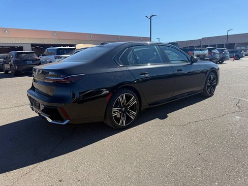 Used 2023 BMW 740i RWD image 5
