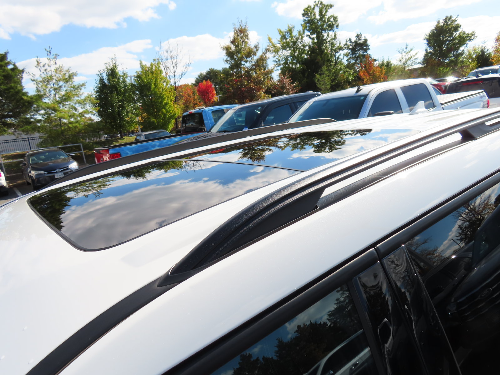 Used 2023 Ford Explorer ST w/ Equipment Group 401A AWD/4WD image 9