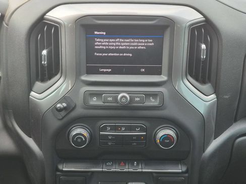 Used 2020 Chevrolet Silverado 1500 Custom w/ Custom Value Package AWD/4WD image 20
