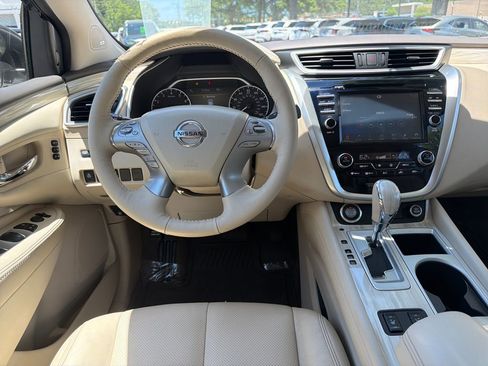Used 2018 Nissan Murano SL w/ Moonroof Package FWD image 4