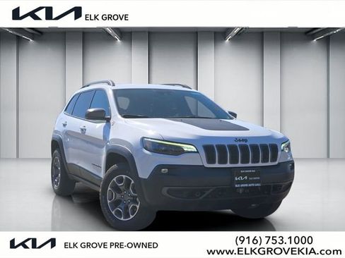 Used 2021 Jeep Cherokee Trailhawk AWD/4WD image 1