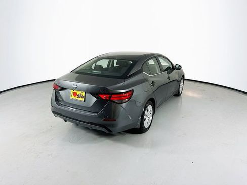 Certified 2025 Nissan Sentra S FWD image 9