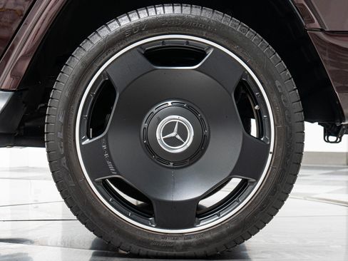 Used 2025 Mercedes-Benz G 63 AMG 4MATIC image 11