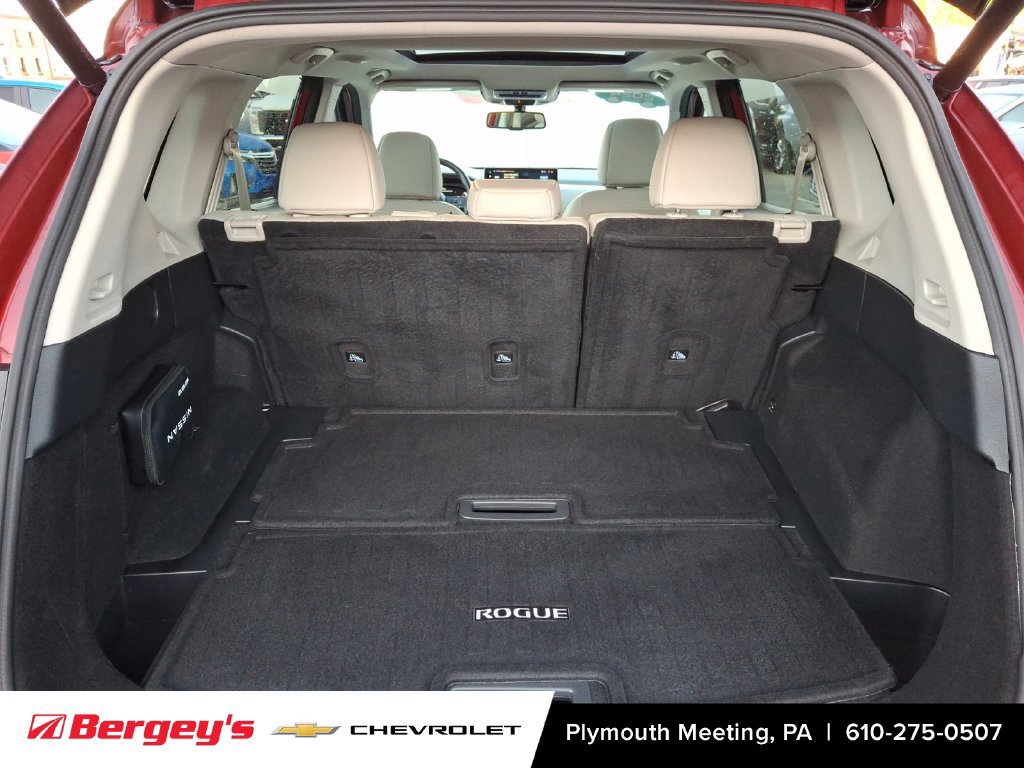 Used 2024 Nissan Rogue SL w/ SL Premium Package AWD/4WD image 32