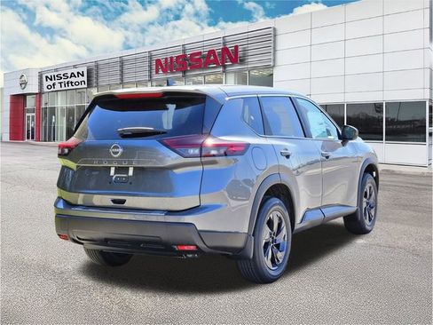 New 2026 Nissan Rogue SV image 4