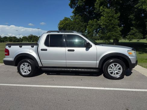Used 2010 Ford Explorer Sport Trac XLT RWD image 12