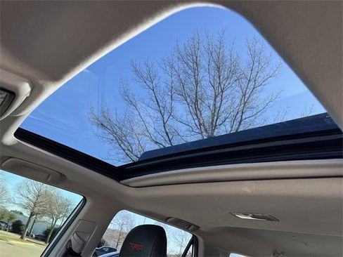 Used 2020 Toyota 4Runner Venture image 29